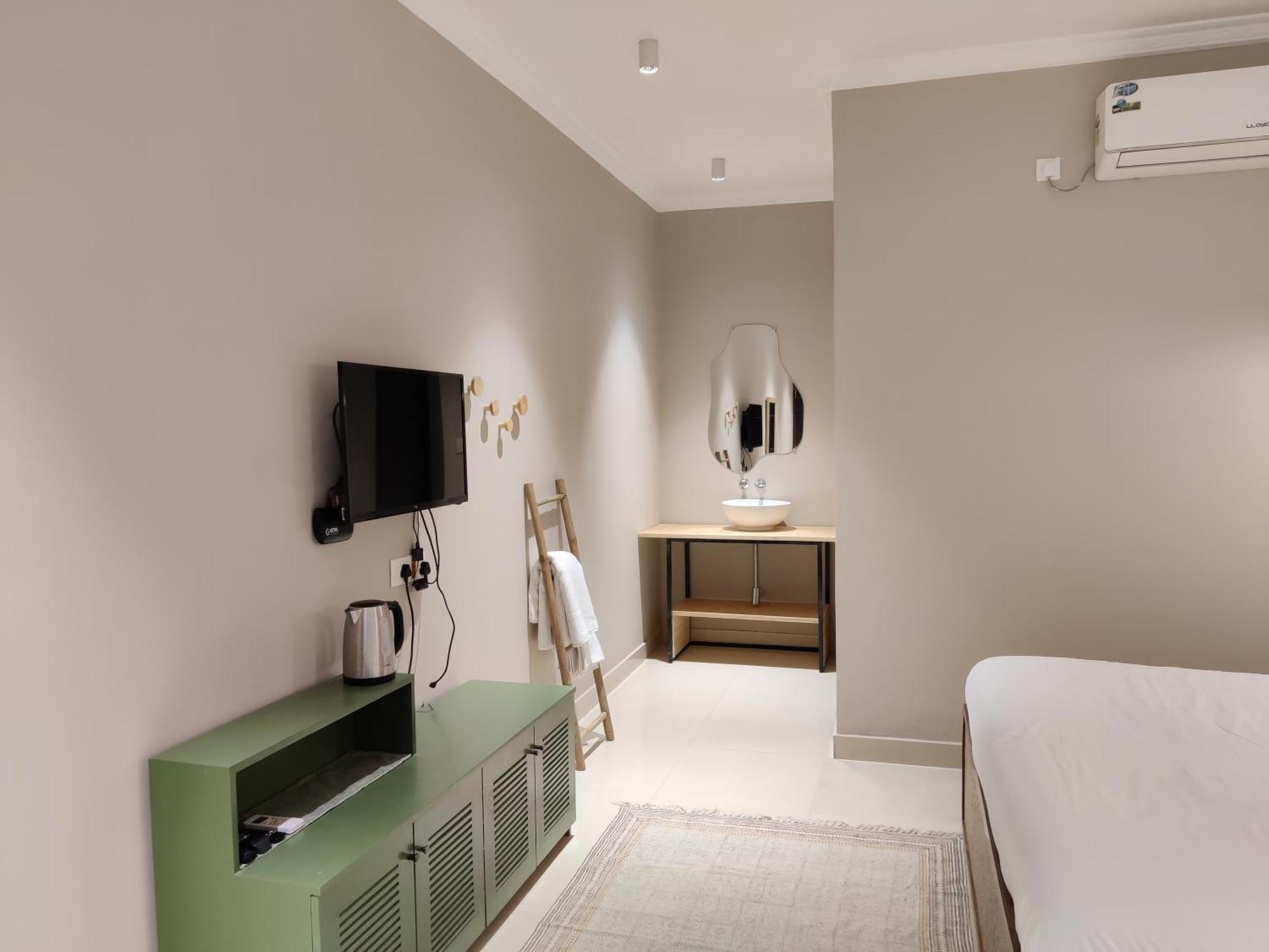 The Unallome, Morjim Room photo